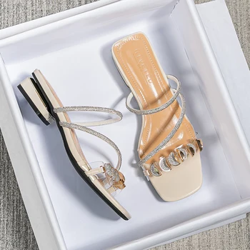 2023 летние новые женские тапочки уличные сандалии повседневная обувь на плоской подошве Стильный металлический дизайн Офисная одежда в корейском стиле Большого размера 43